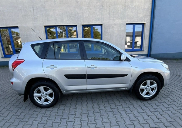Toyota RAV4 cena 31900 przebieg: 159000, rok produkcji 2006 z Wałbrzych małe 154